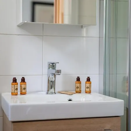 Le Coq Ii - Monaco Border - Wifi アパート *