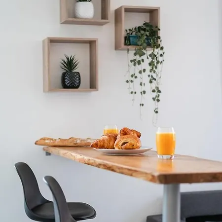 Le Coq Ii - Monaco Border - Wifi ボーソレイユ